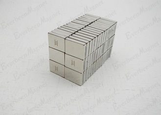 中国 N35Hのネオジム不可逆の希土類磁石のブロック20 * 15 * 4mmの高温低損失 サプライヤー