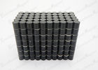 中国 シリンダーN35ネオジムの磁石は黒いエポキシ、家具の部品のためのネオジムの立方体の磁石に塗りました 工場