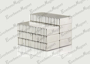 中国 希土類ネオジムN52新冷却装置棒ブロックの磁石のストリップ60 x 10 x 4つのmm 代理店
